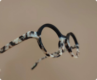 monture de lunettes à Montberon en Haute-Garonne et à Labastide dans le Tarn-et-Garonne